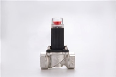 Uma válvula solenóide pode controlar o fluxo de líquido?